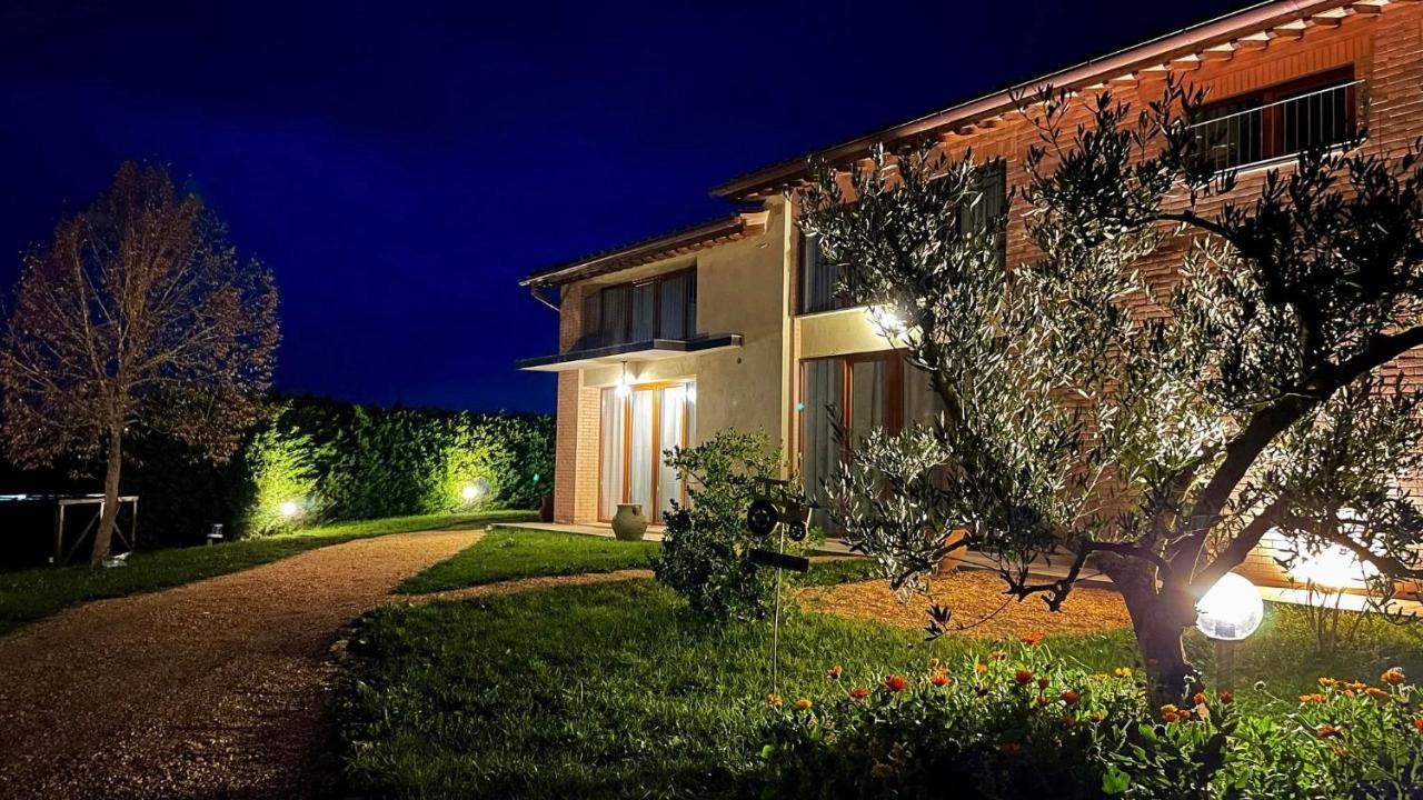 Agriturismo La Corte Del Sole Siena Eksteriør billede