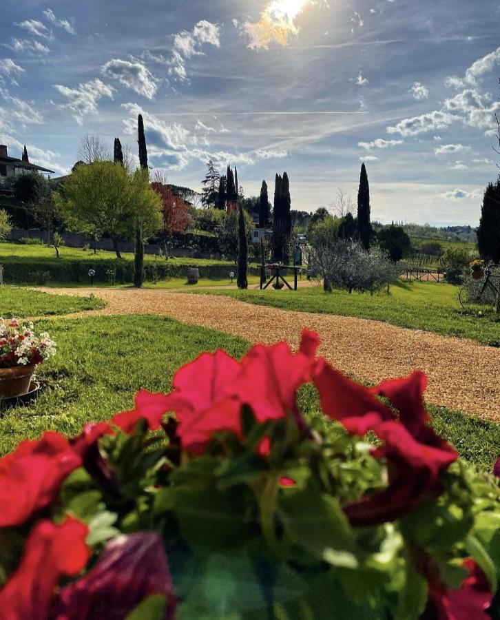Agriturismo La Corte Del Sole Siena Eksteriør billede
