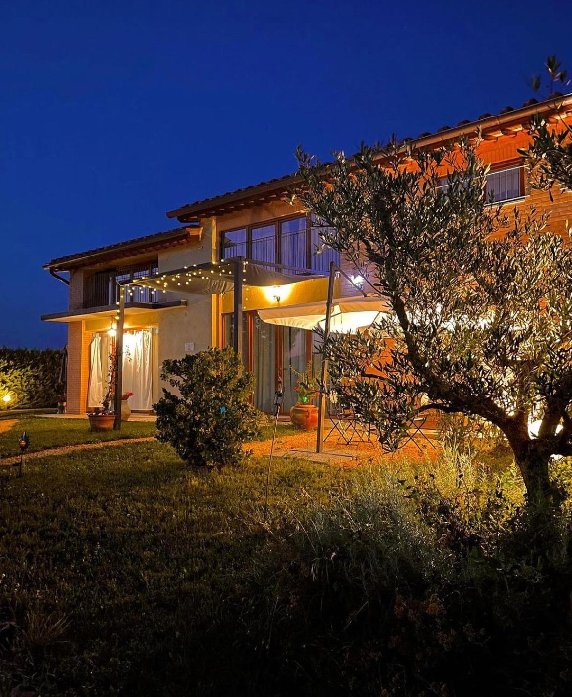 Agriturismo La Corte Del Sole Siena Eksteriør billede