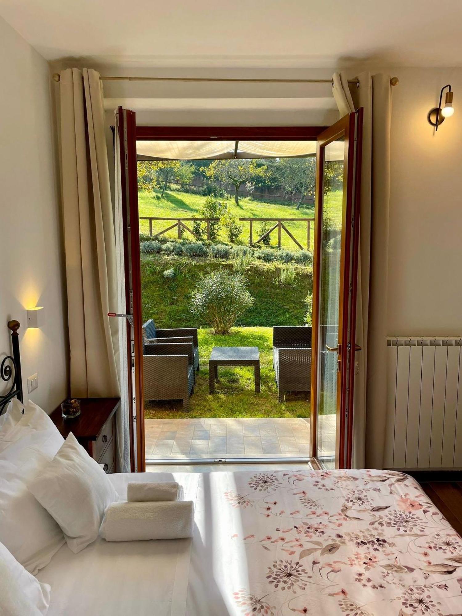 Agriturismo La Corte Del Sole Siena Eksteriør billede